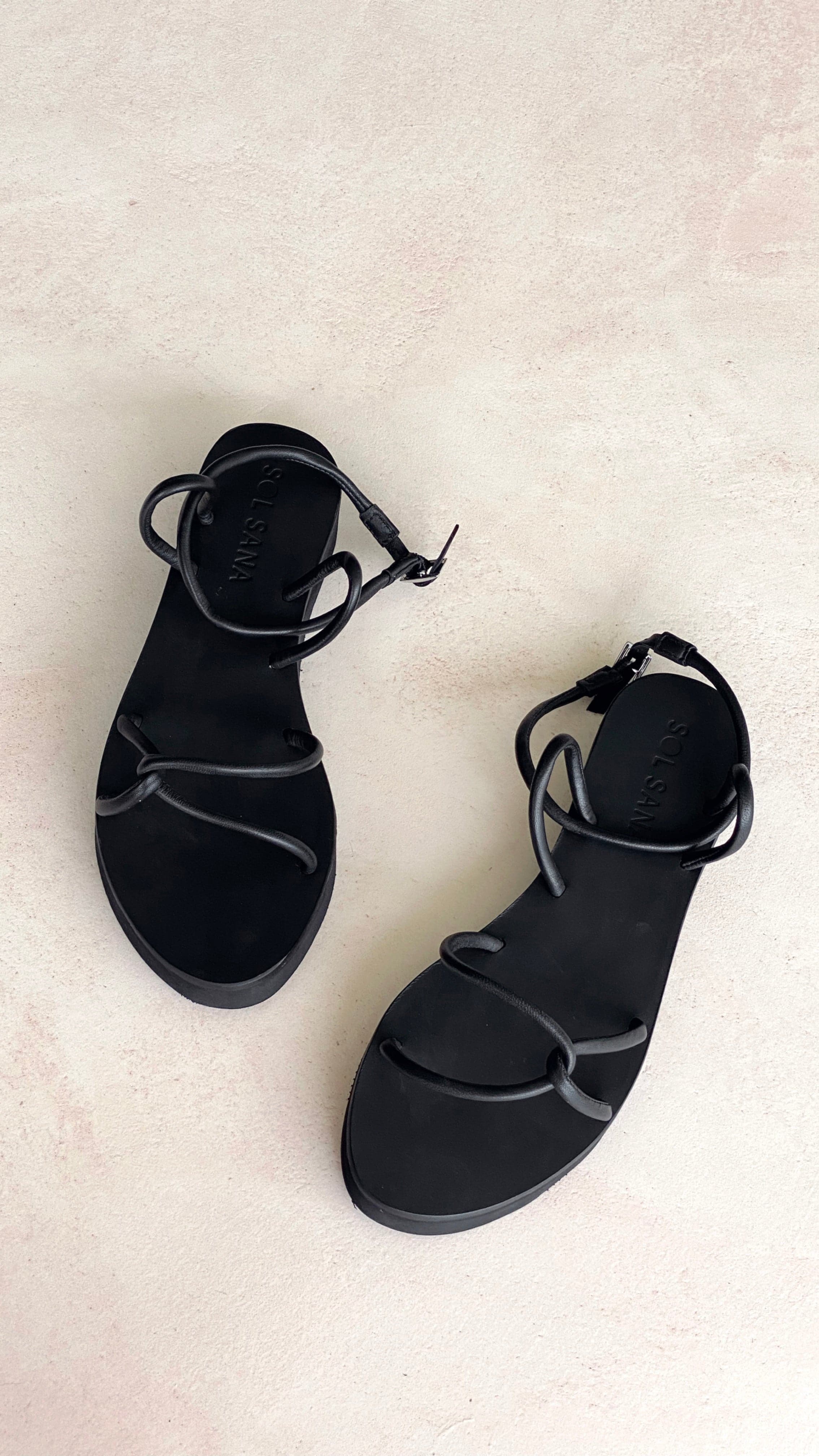 Kikodress - Sol Sana Rogue Sandal - Black