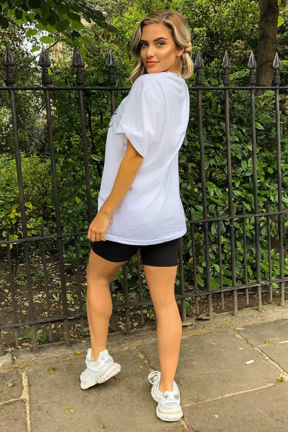 Kikodress - White Aint Laurent T-Shirt