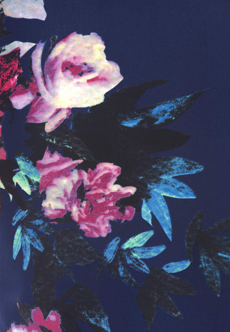 Kikodress - Cut In Detail Neck Floral Printed Midi Dress