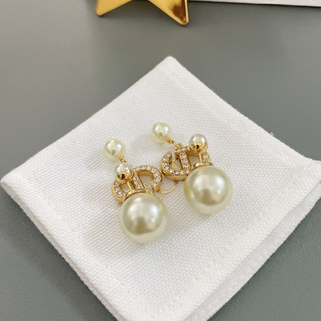 Dior Earring