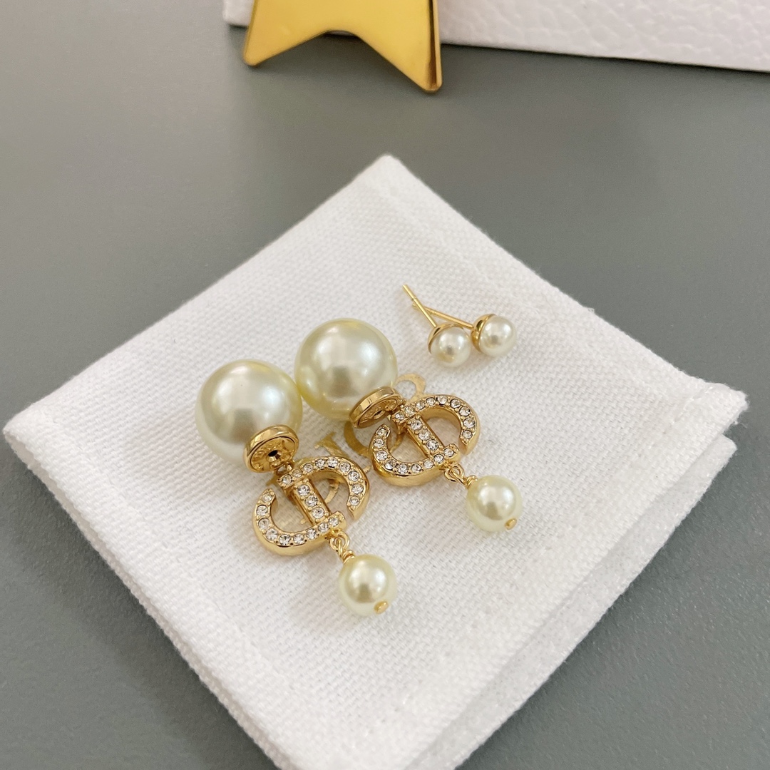 Dior Earring