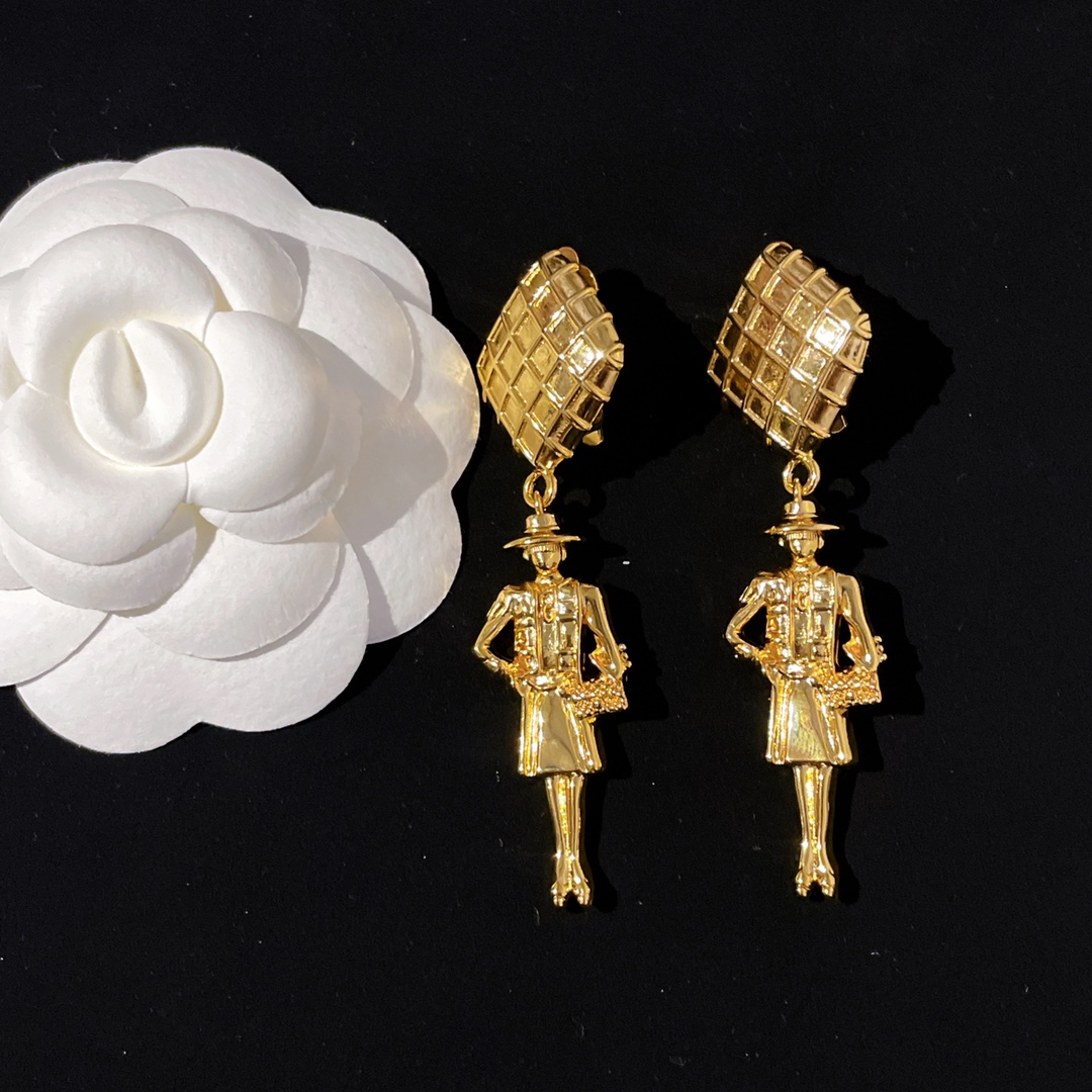 Chanel Earring