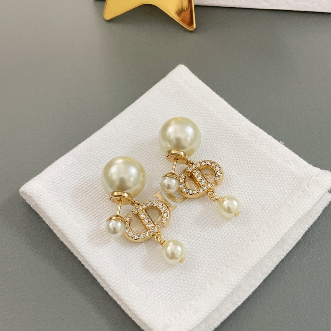 Dior Earring