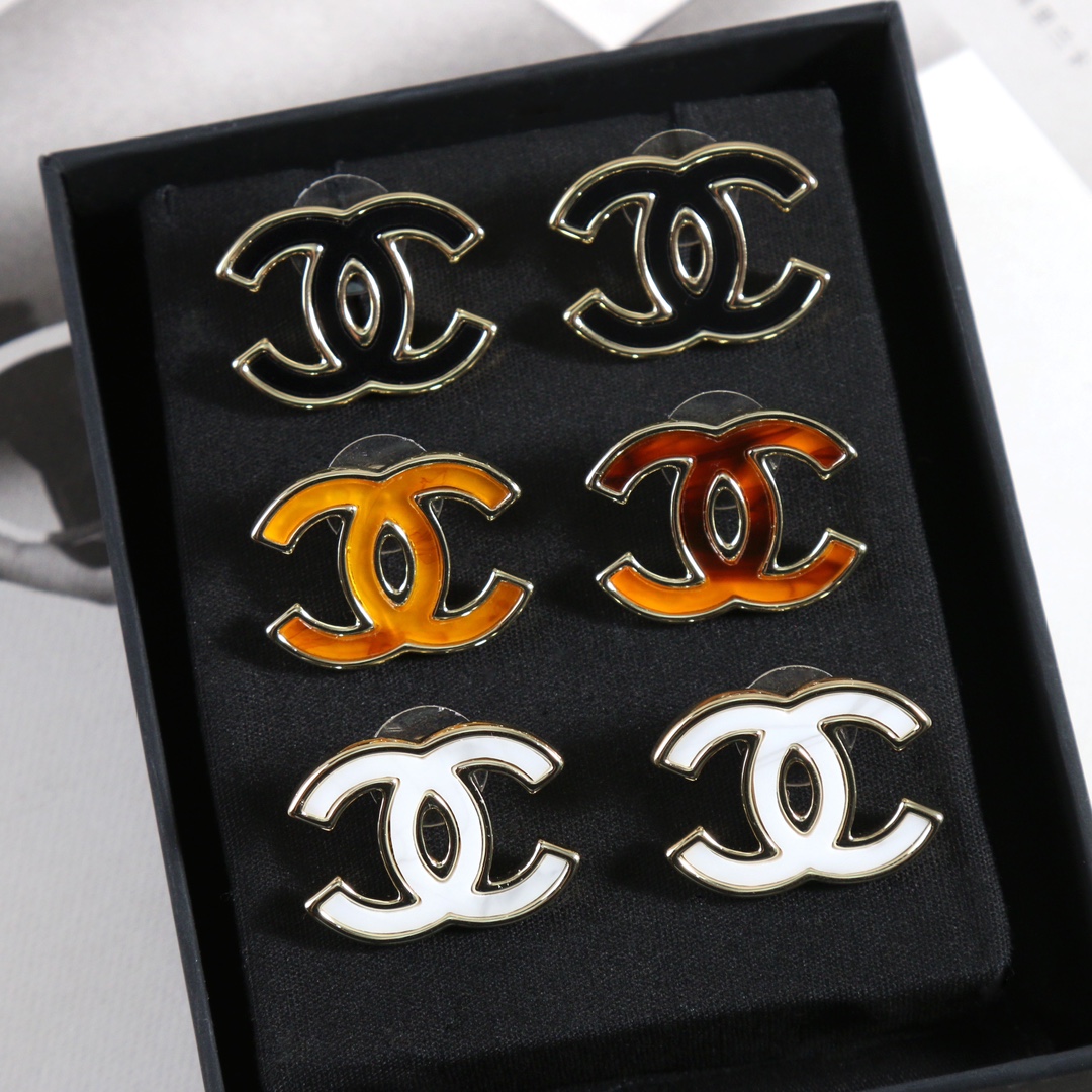 Chanel Earring