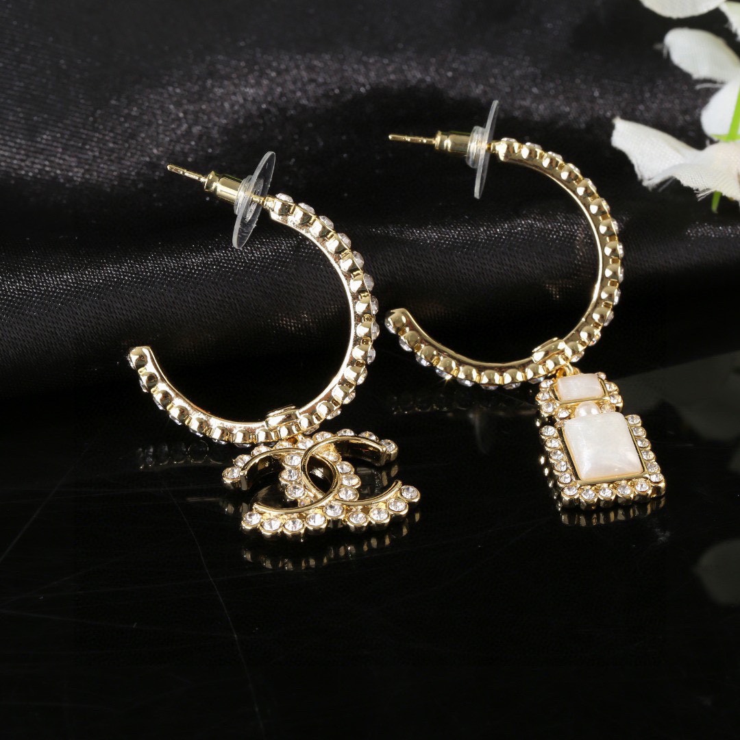 Chanel Earring