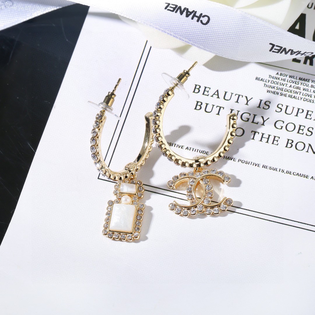 Chanel Earring