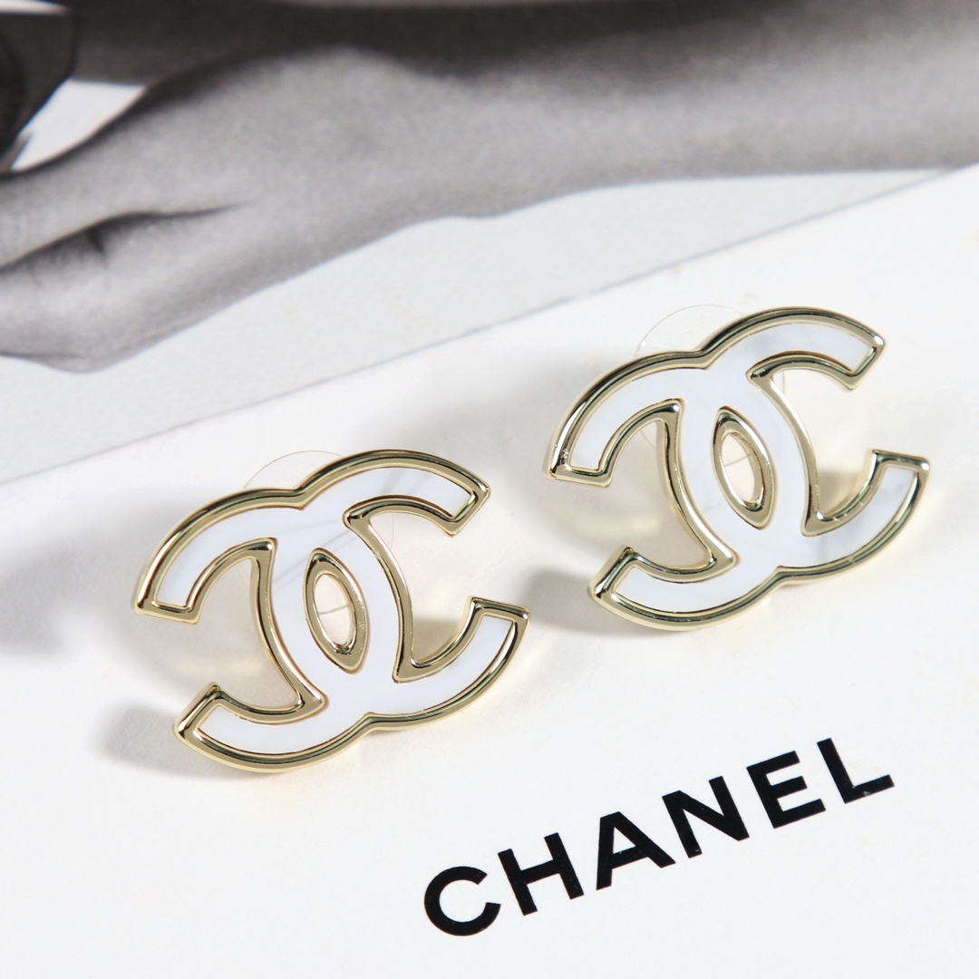 Chanel Earring