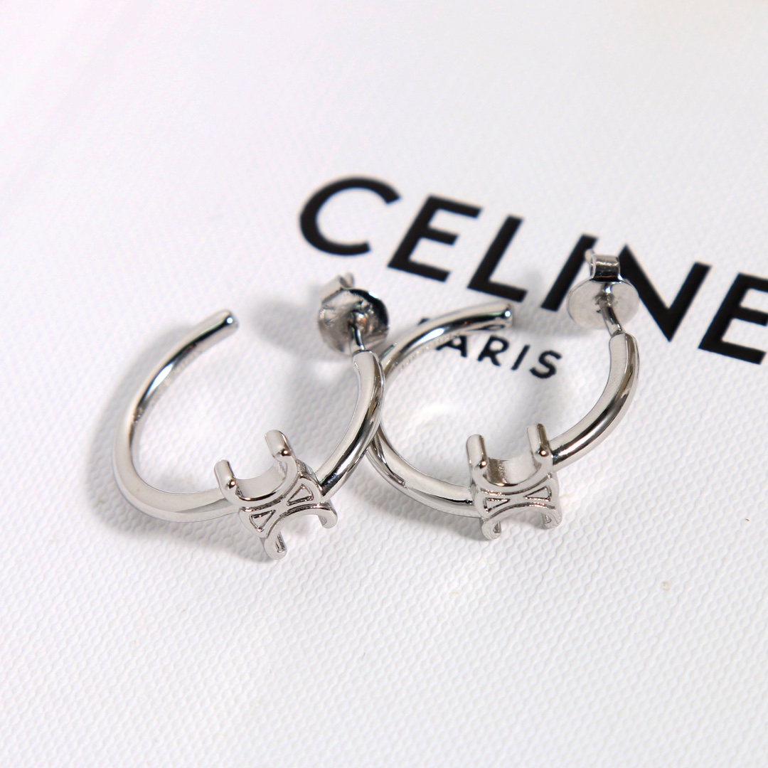 Celine Triomphe Earring