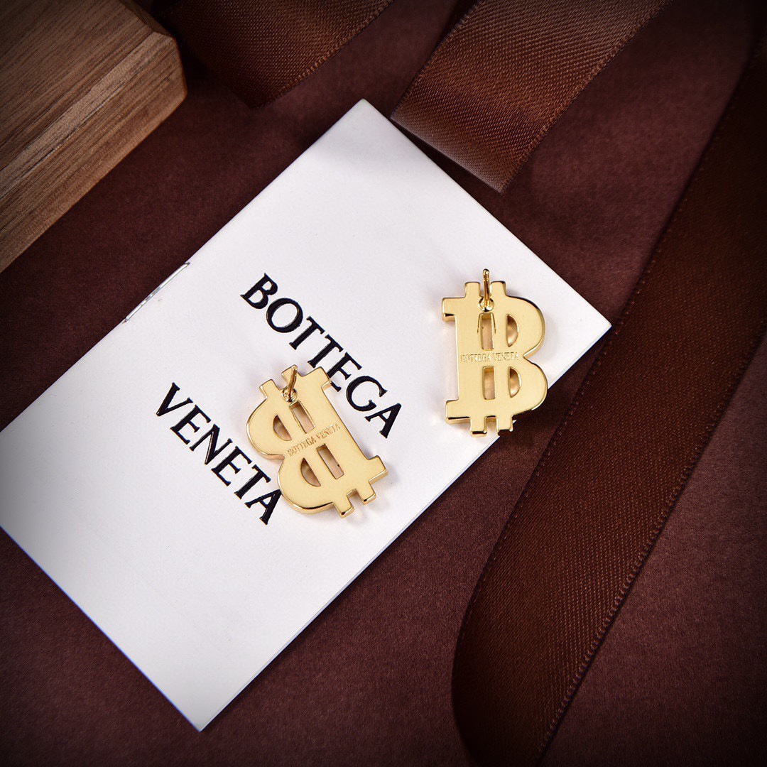 BOTTEGA VENENTA Earring