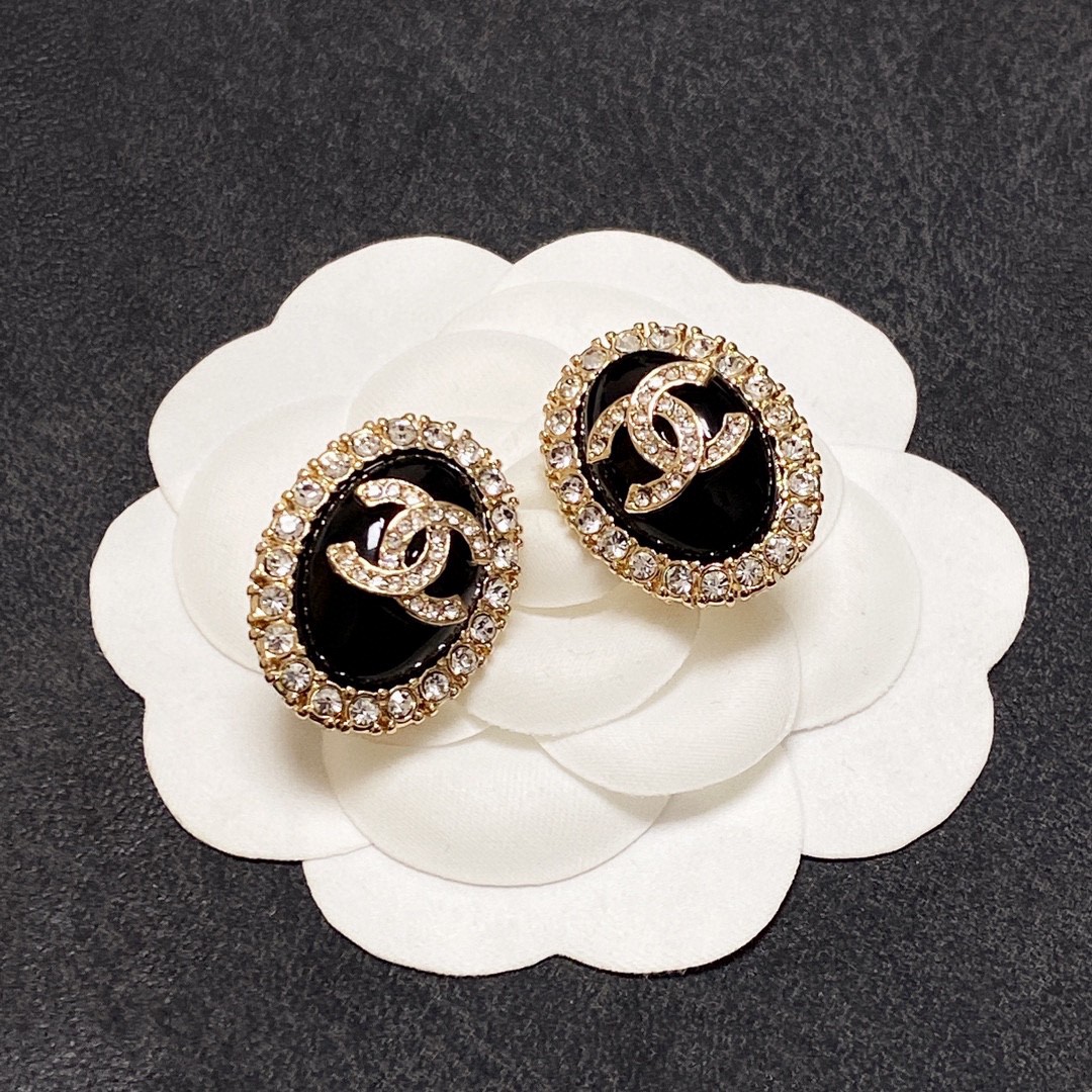 Chanel Earring