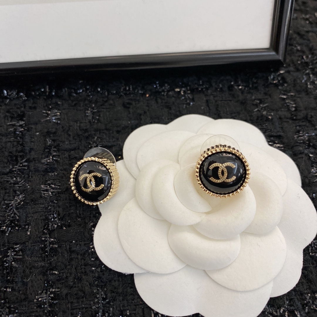 Chanel Earring