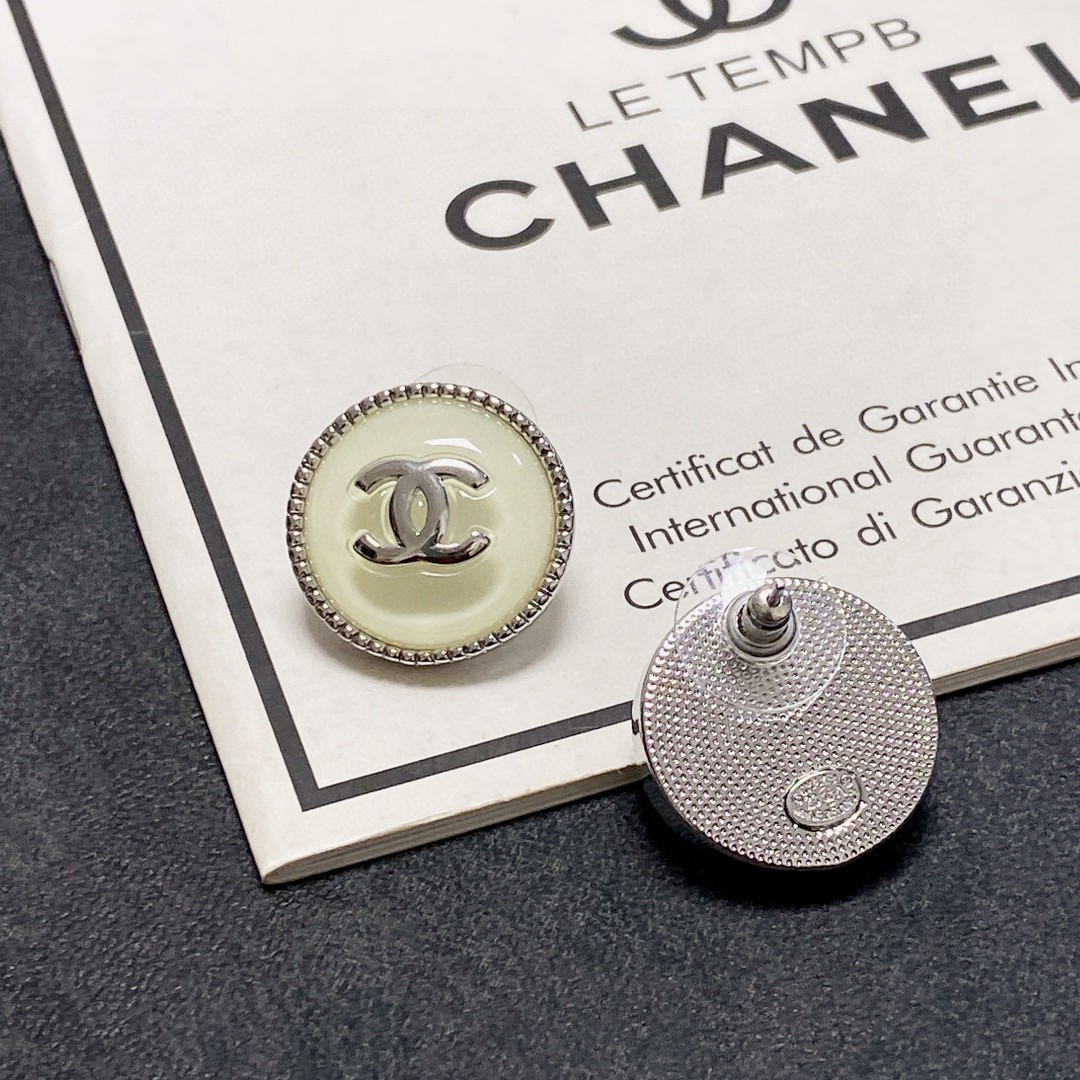 Chanel Earring