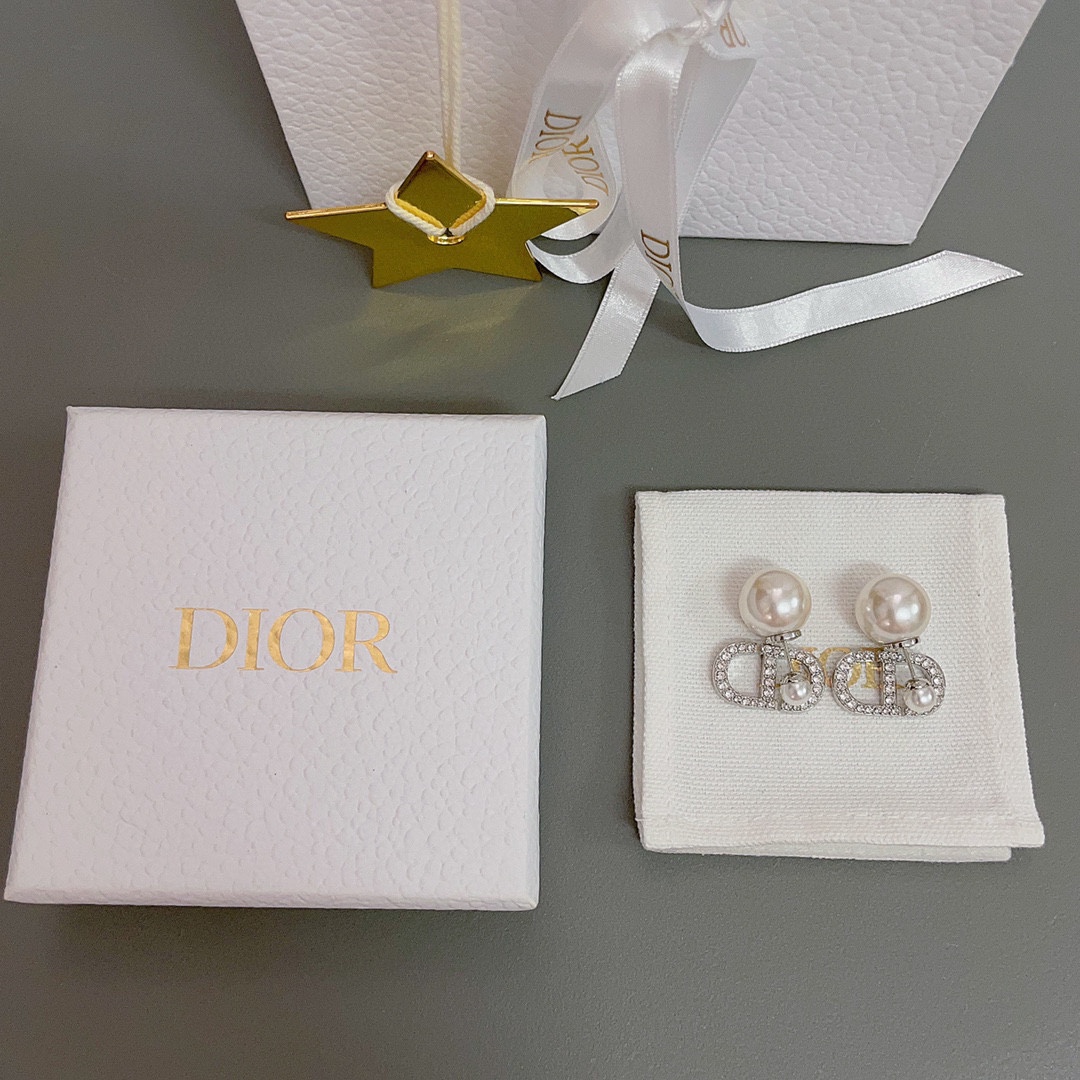 Dior Earring