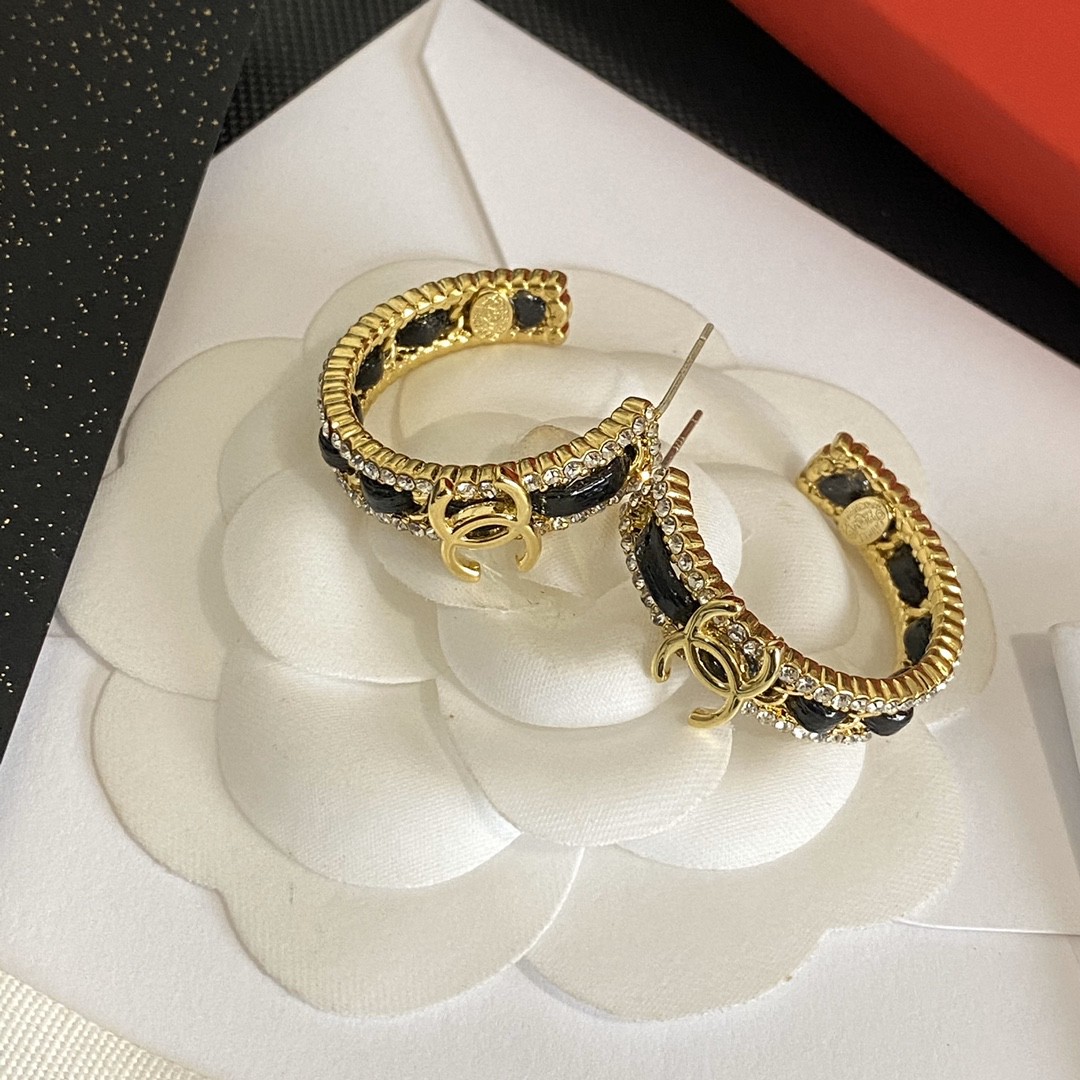 Chanel Earring