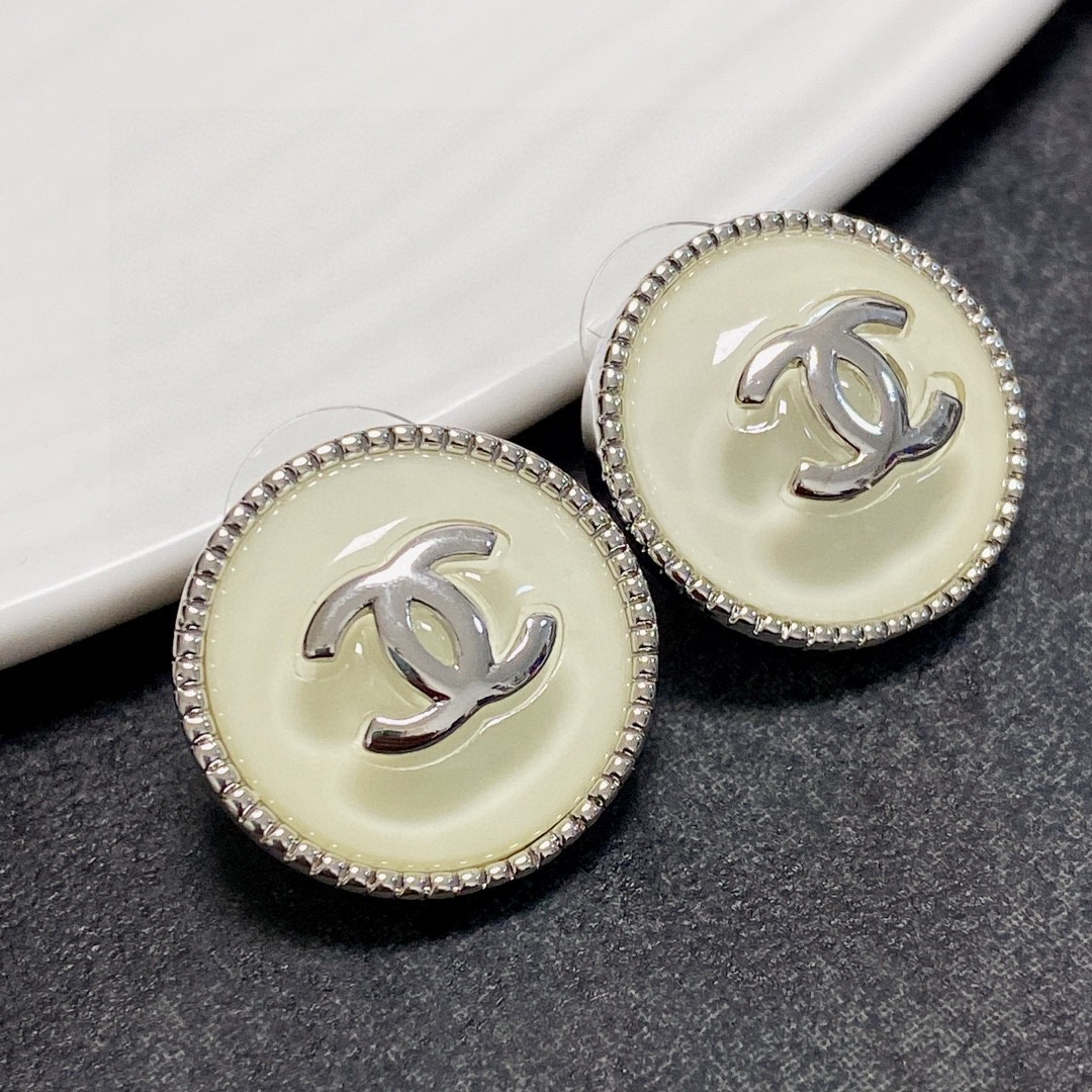 Chanel Earring