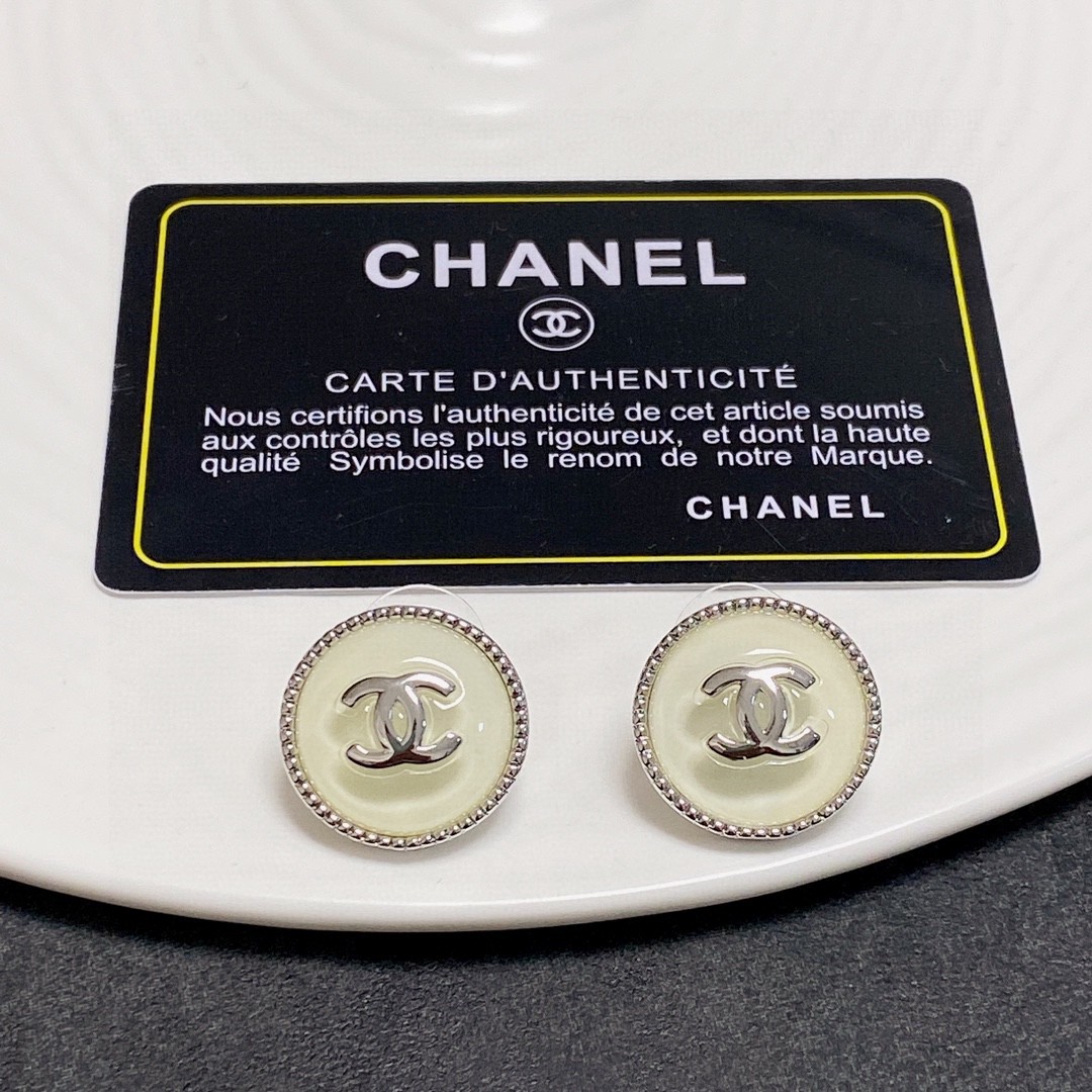 Chanel Earring
