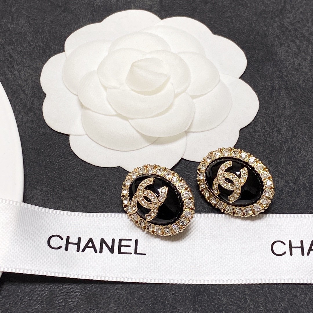 Chanel Earring