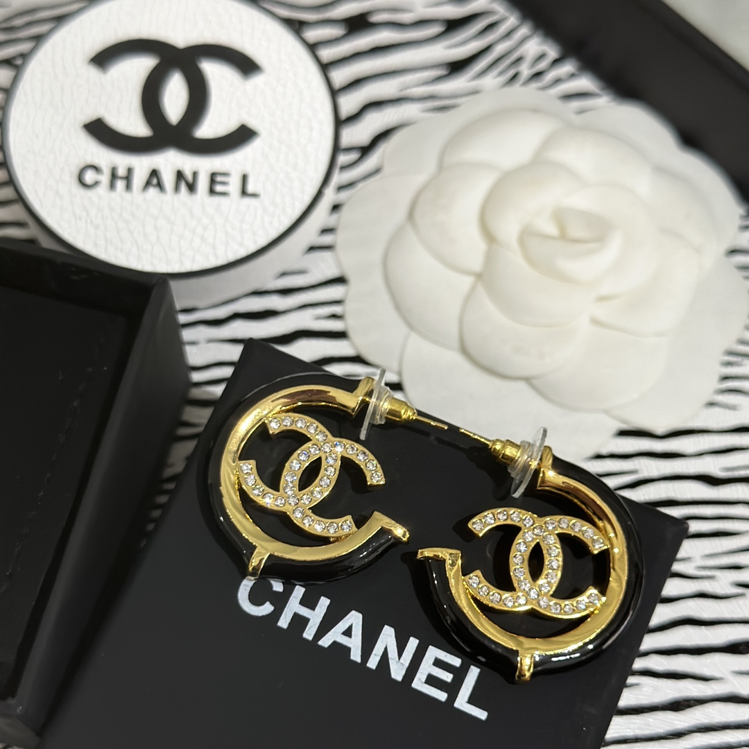 Chanel Earring