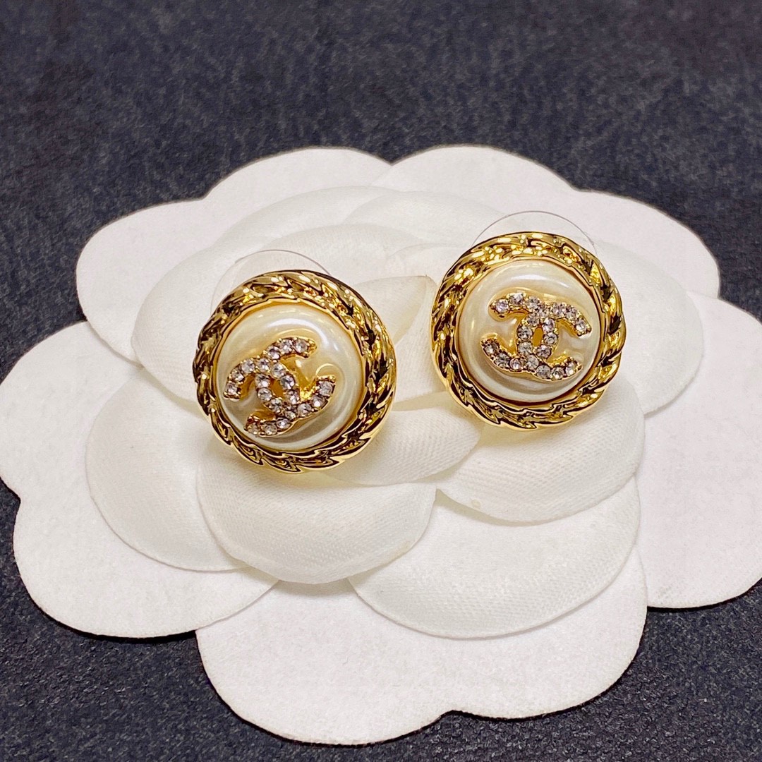 Chanel Earring