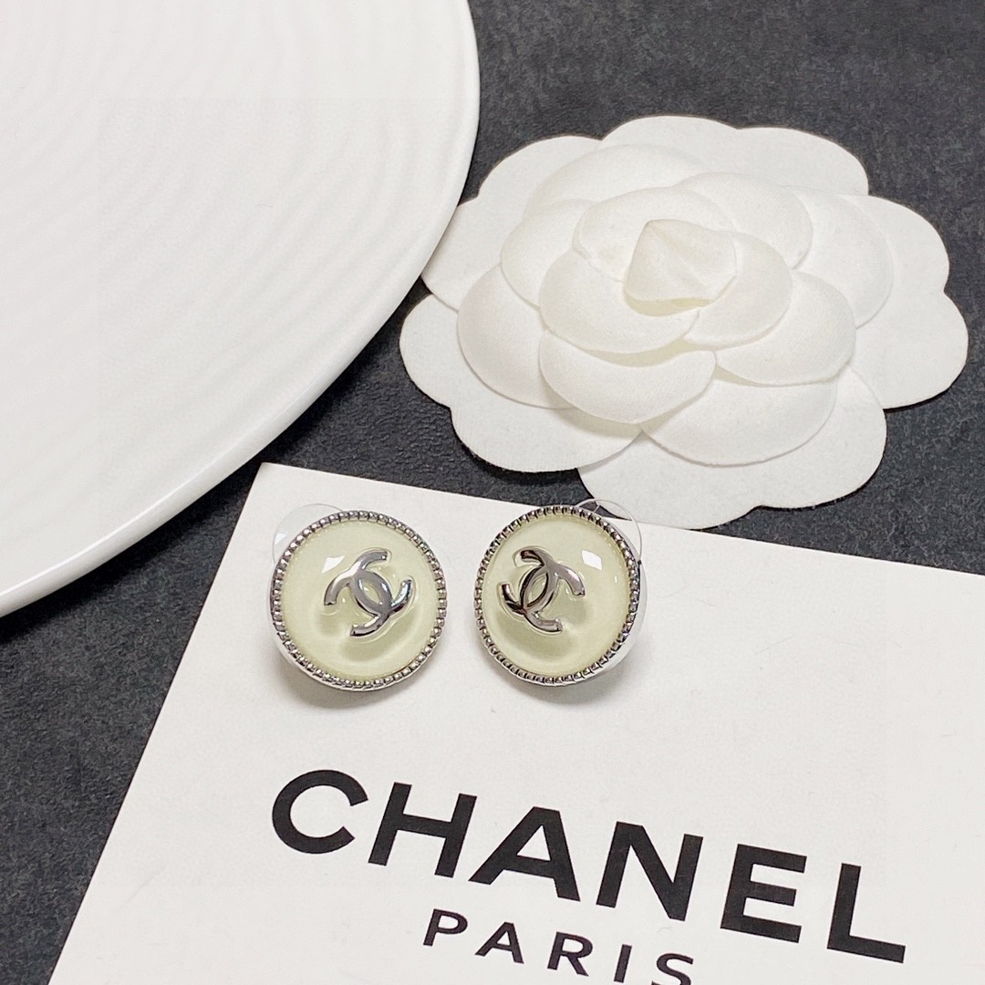 Chanel Earring
