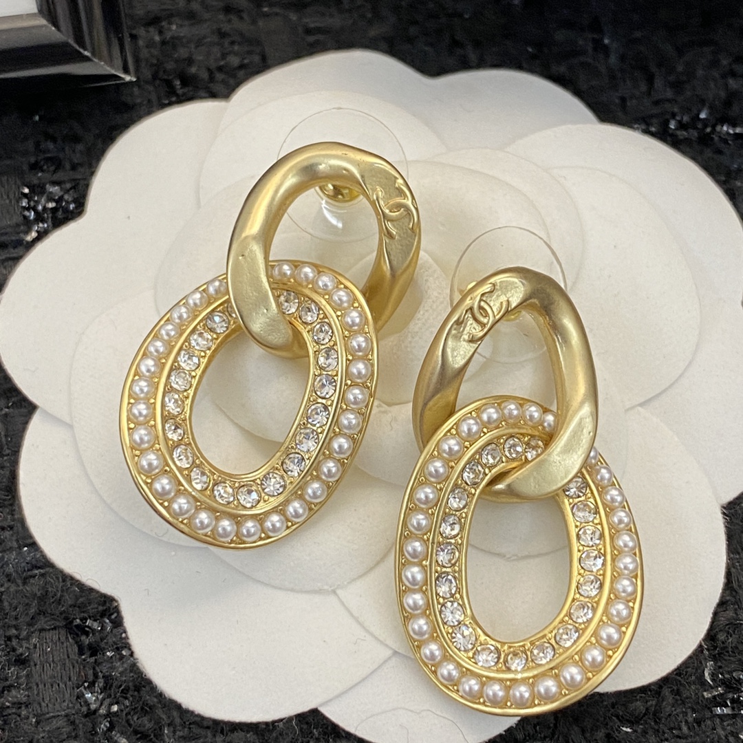 Chanel Earring