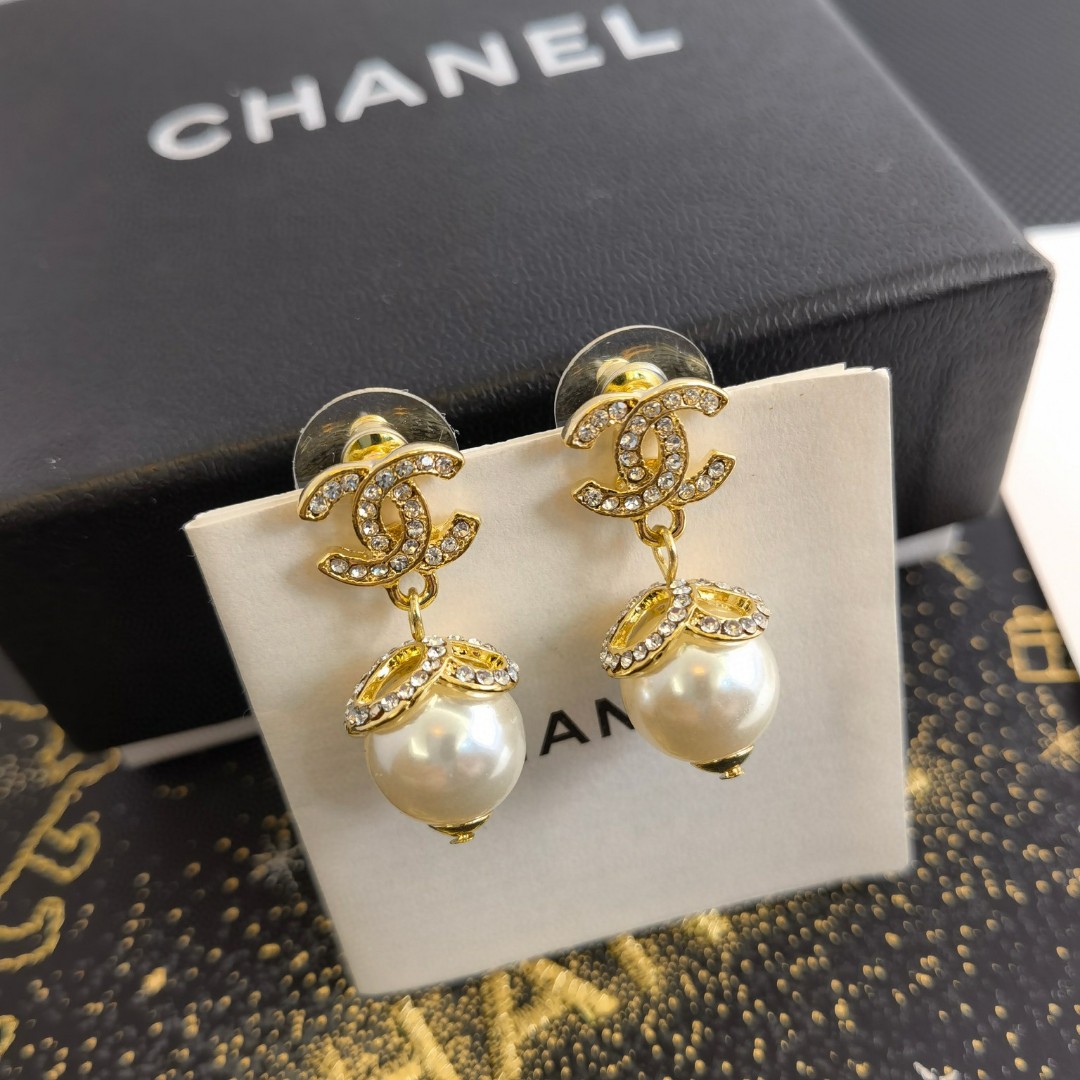 Chanel Earring