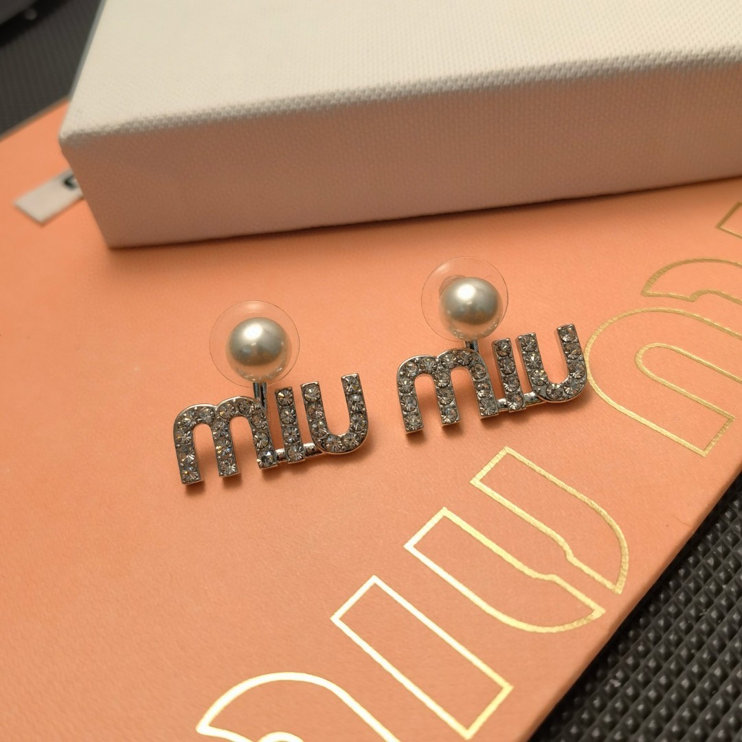 MiuMiu Earring