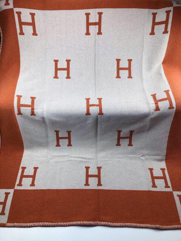 Hermes Avalon blanket