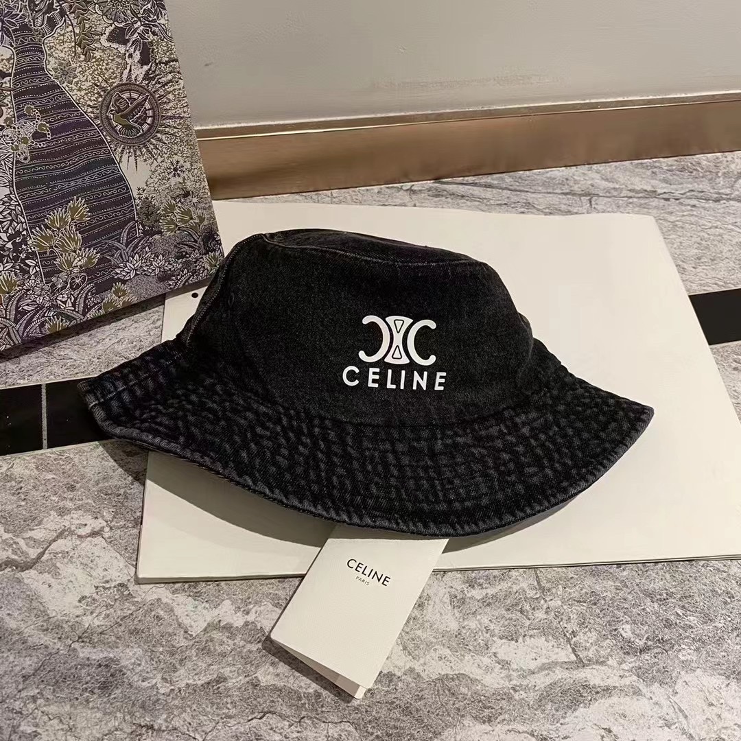 Celine hat