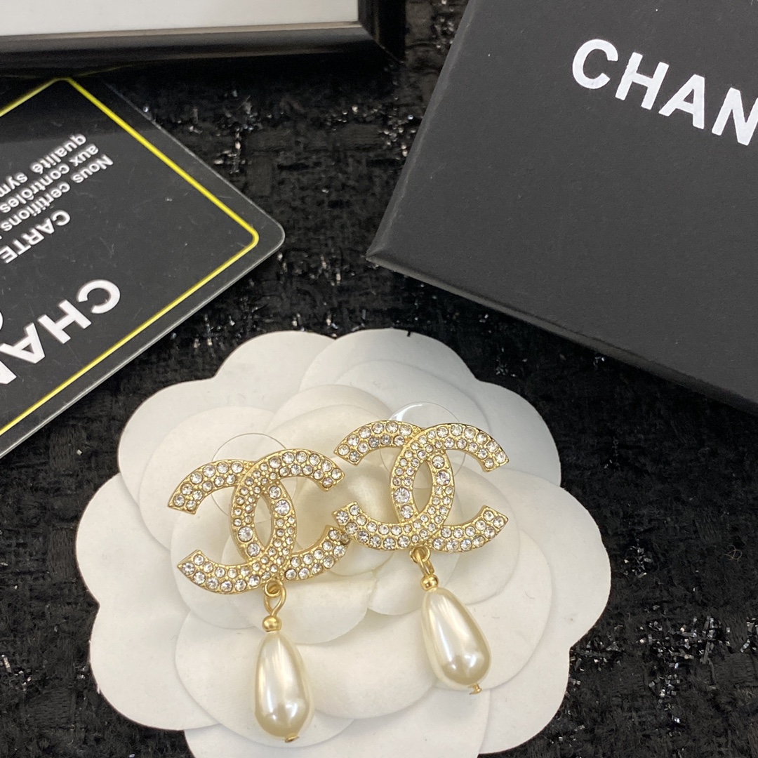 Chanel Earring