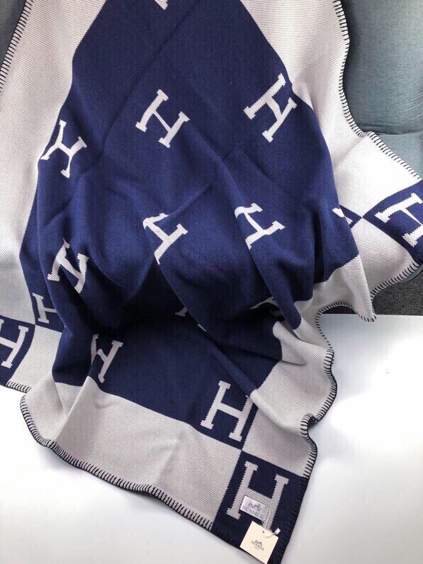 Hermes Avalon blanket