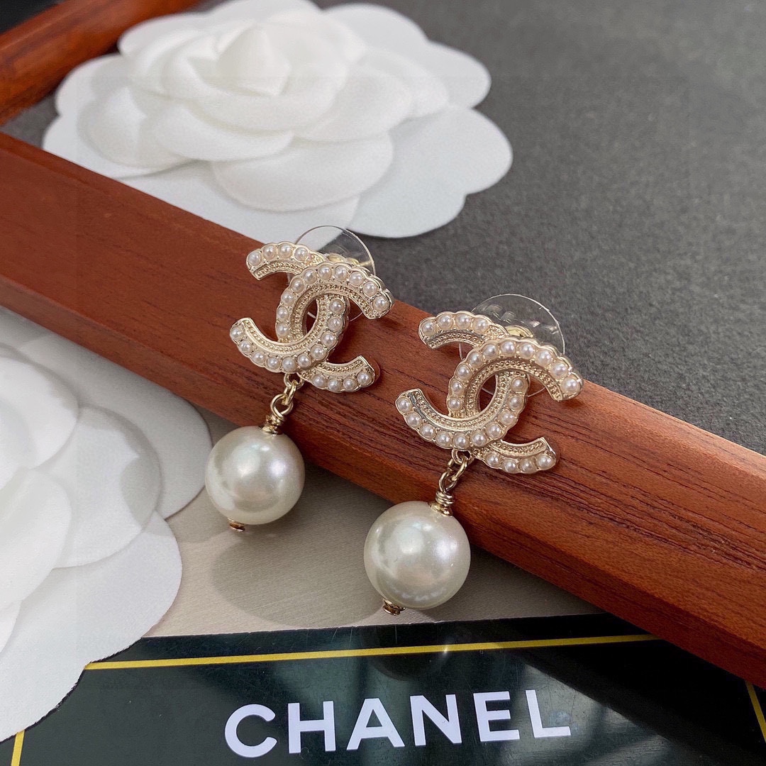 Chanel Earring