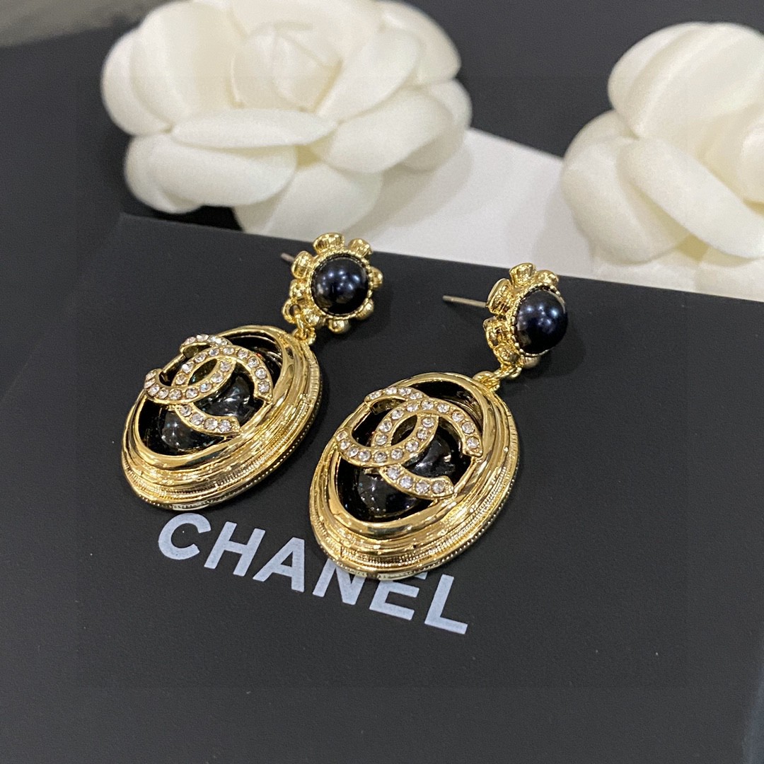 Chanel Earring