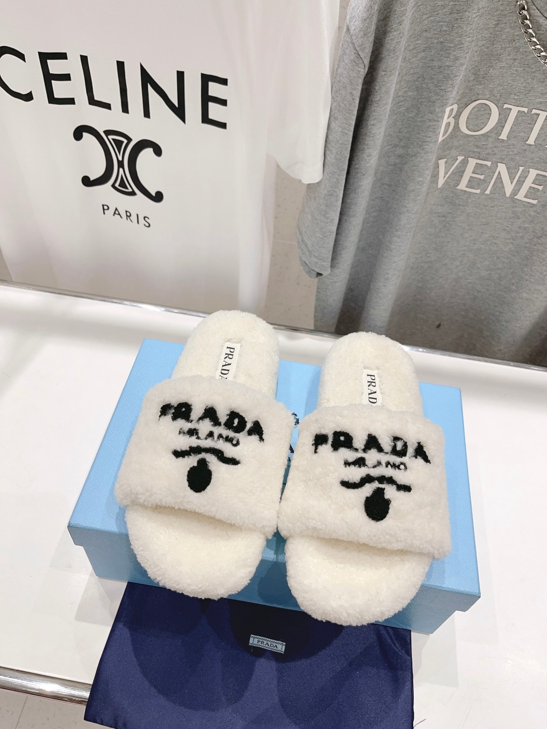 Prada Slides