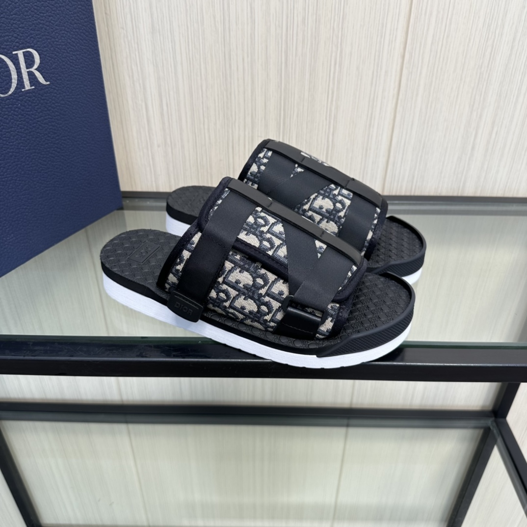 Dior Slides
