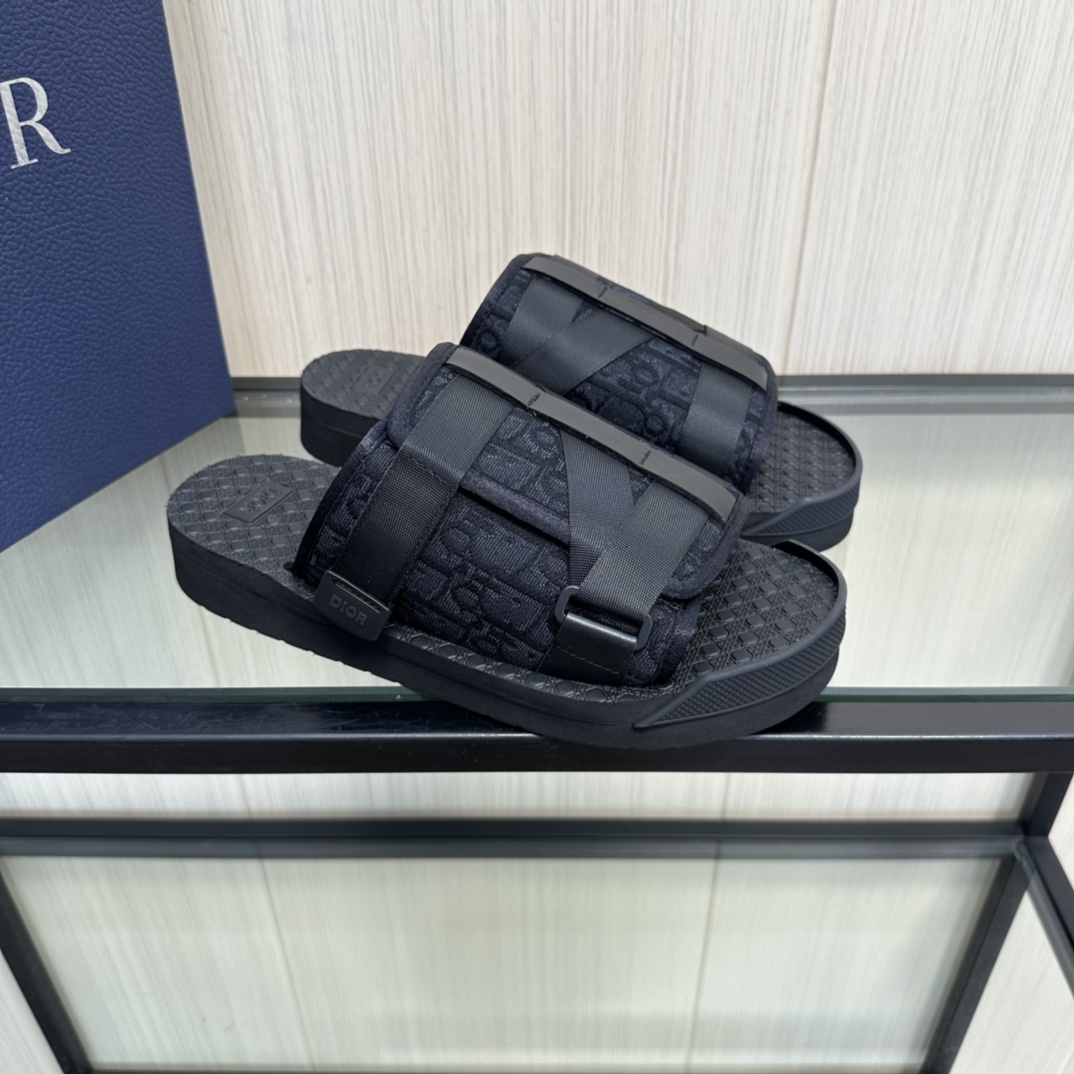 Dior Slides