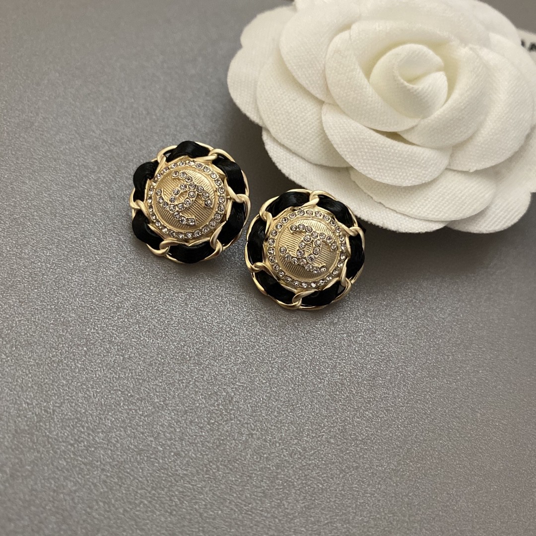 Chanel Earring