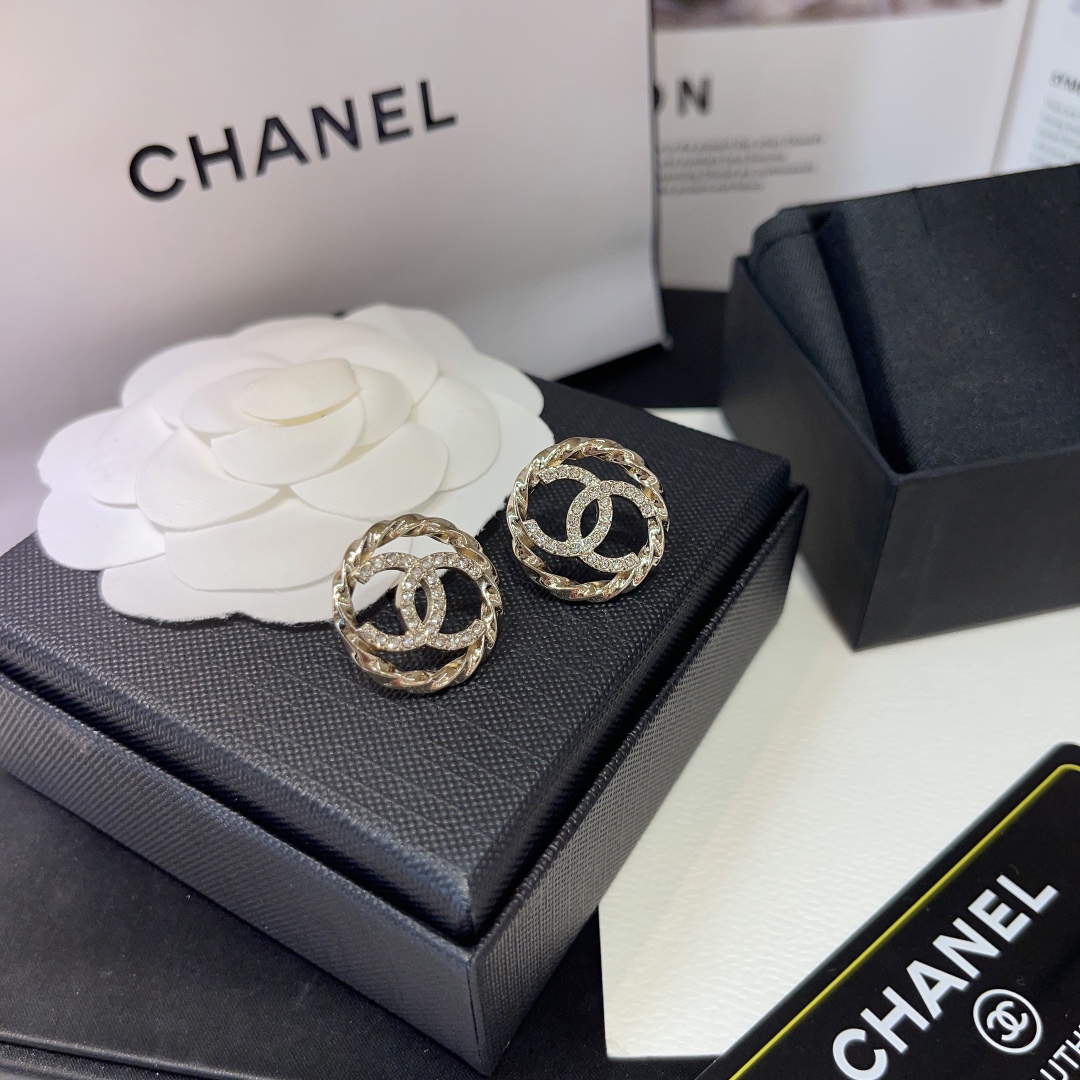 Chanel Earring