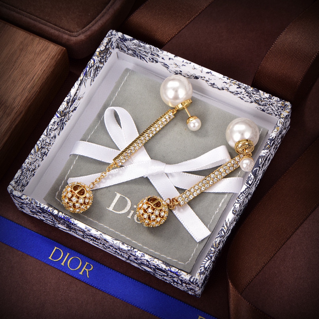 Dior Earring