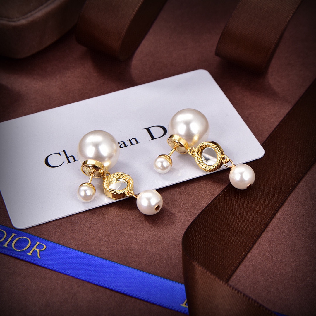 Dior Earring