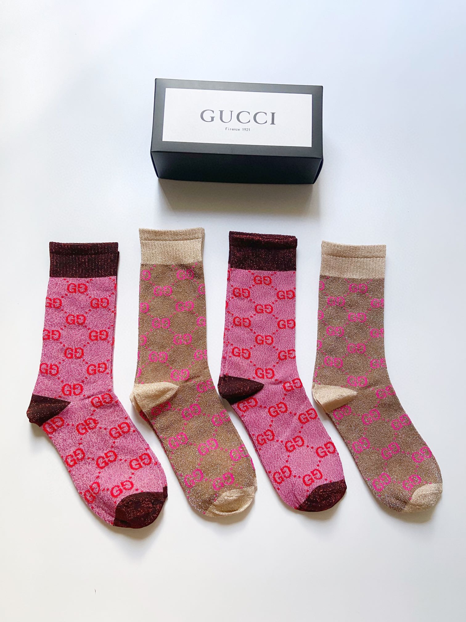 Gucci Stocks【 Box of 4 pairs 】