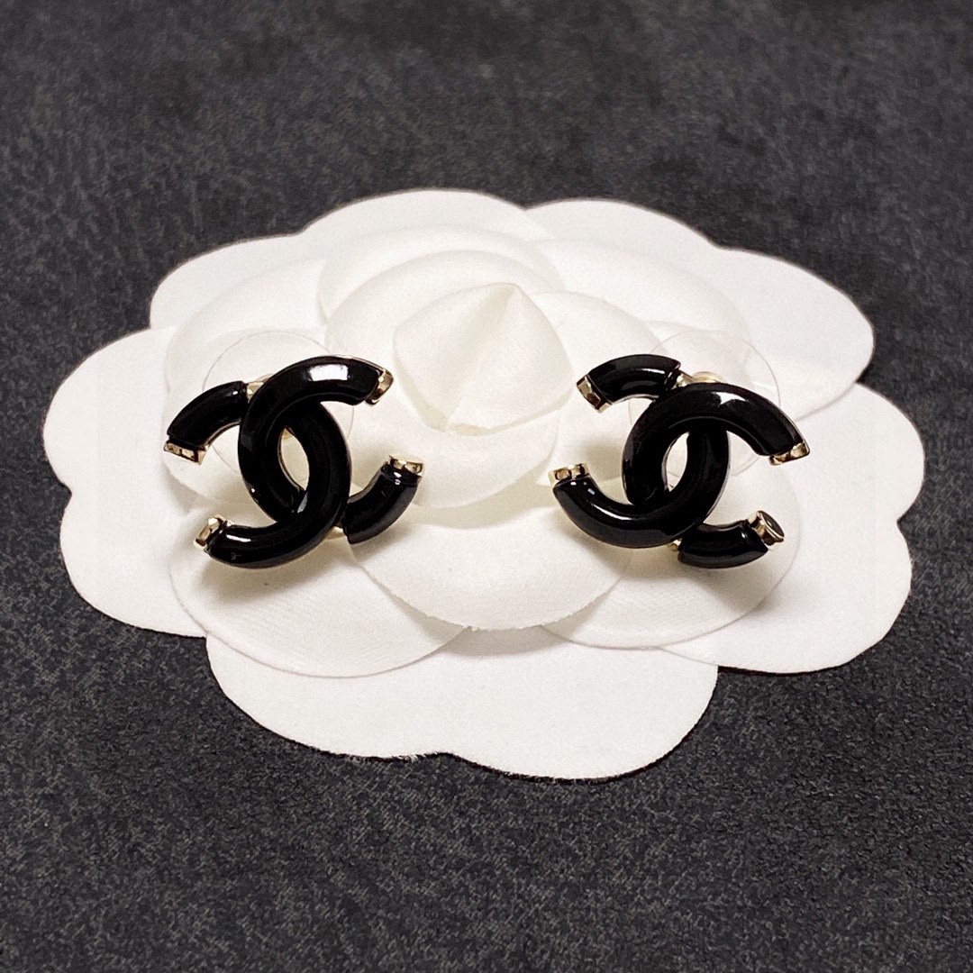 Chanel Earring