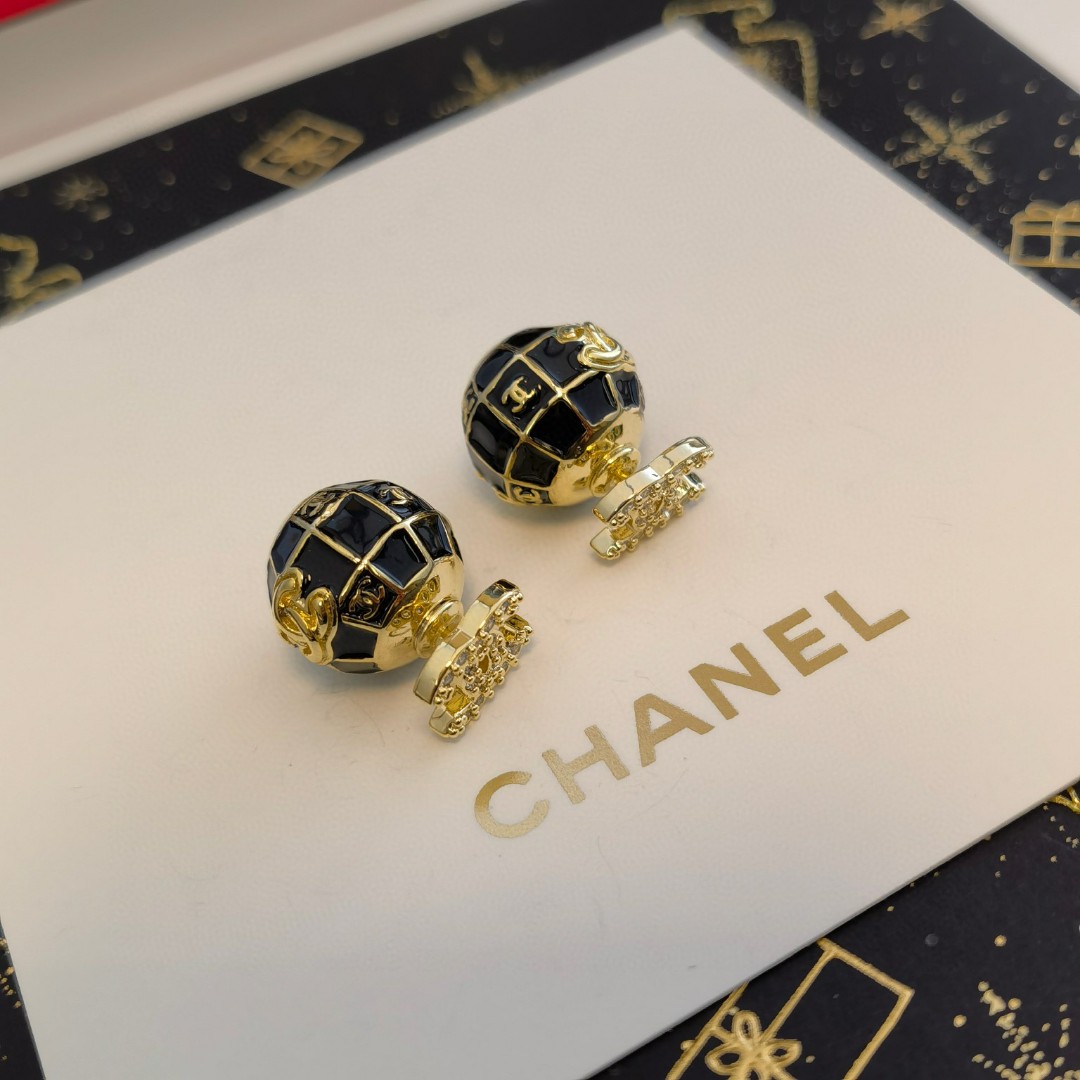 Chanel Earring