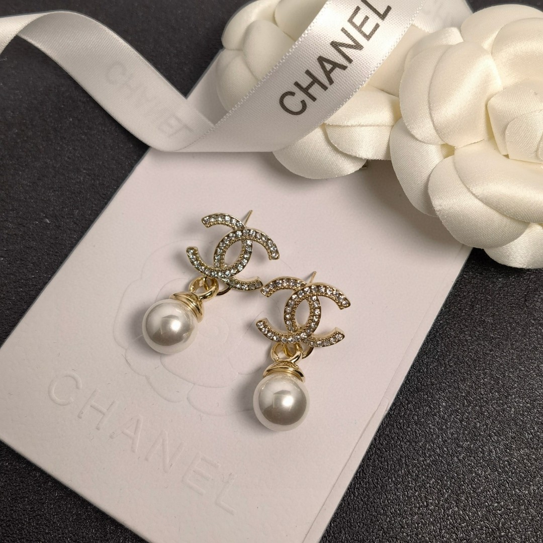 Chanel Earring
