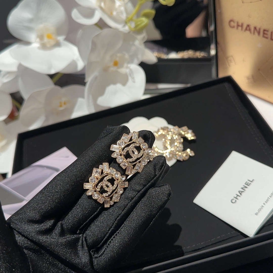 Chanel Earring