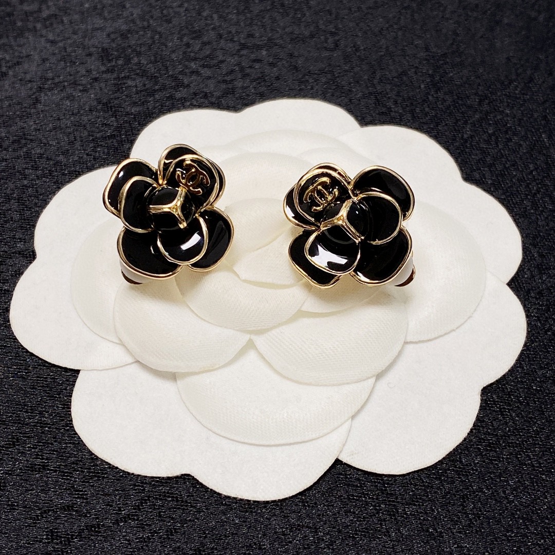 Chanel Earring
