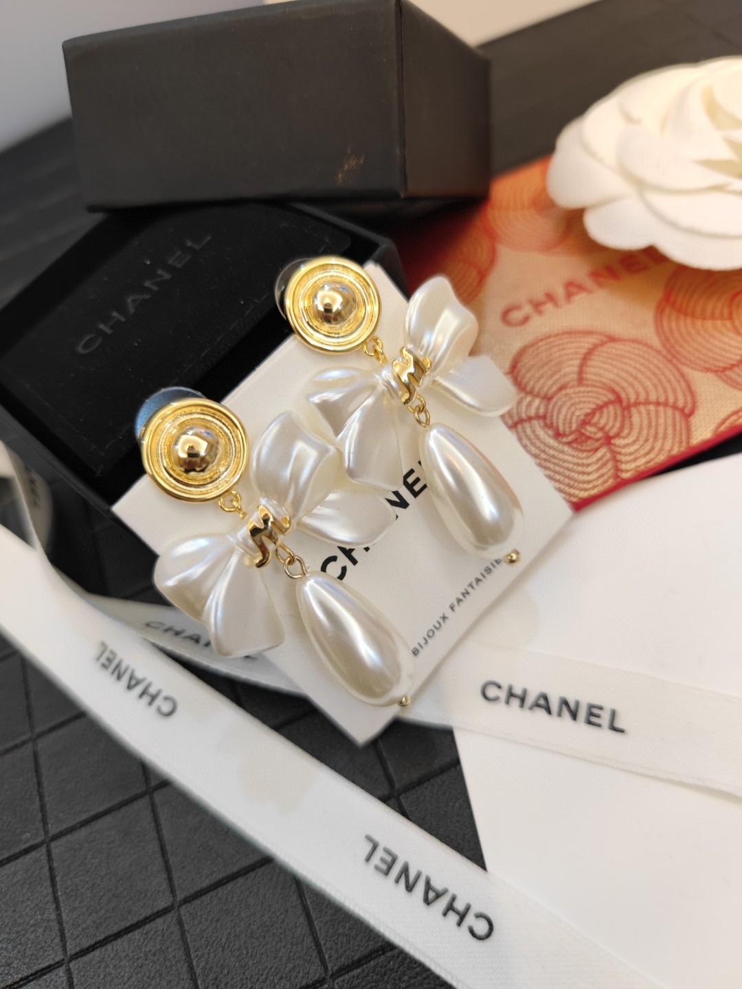 Chanel Earring