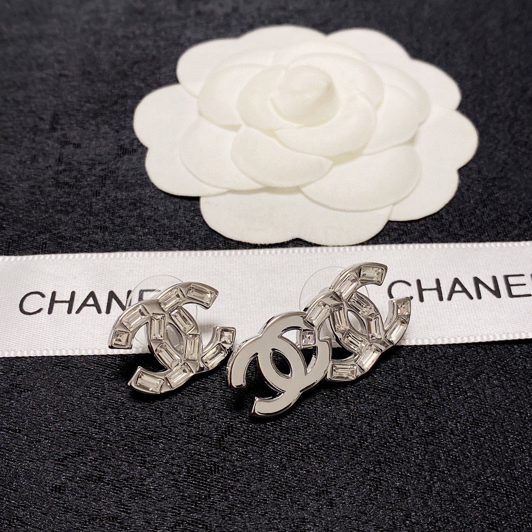 Chanel Earring