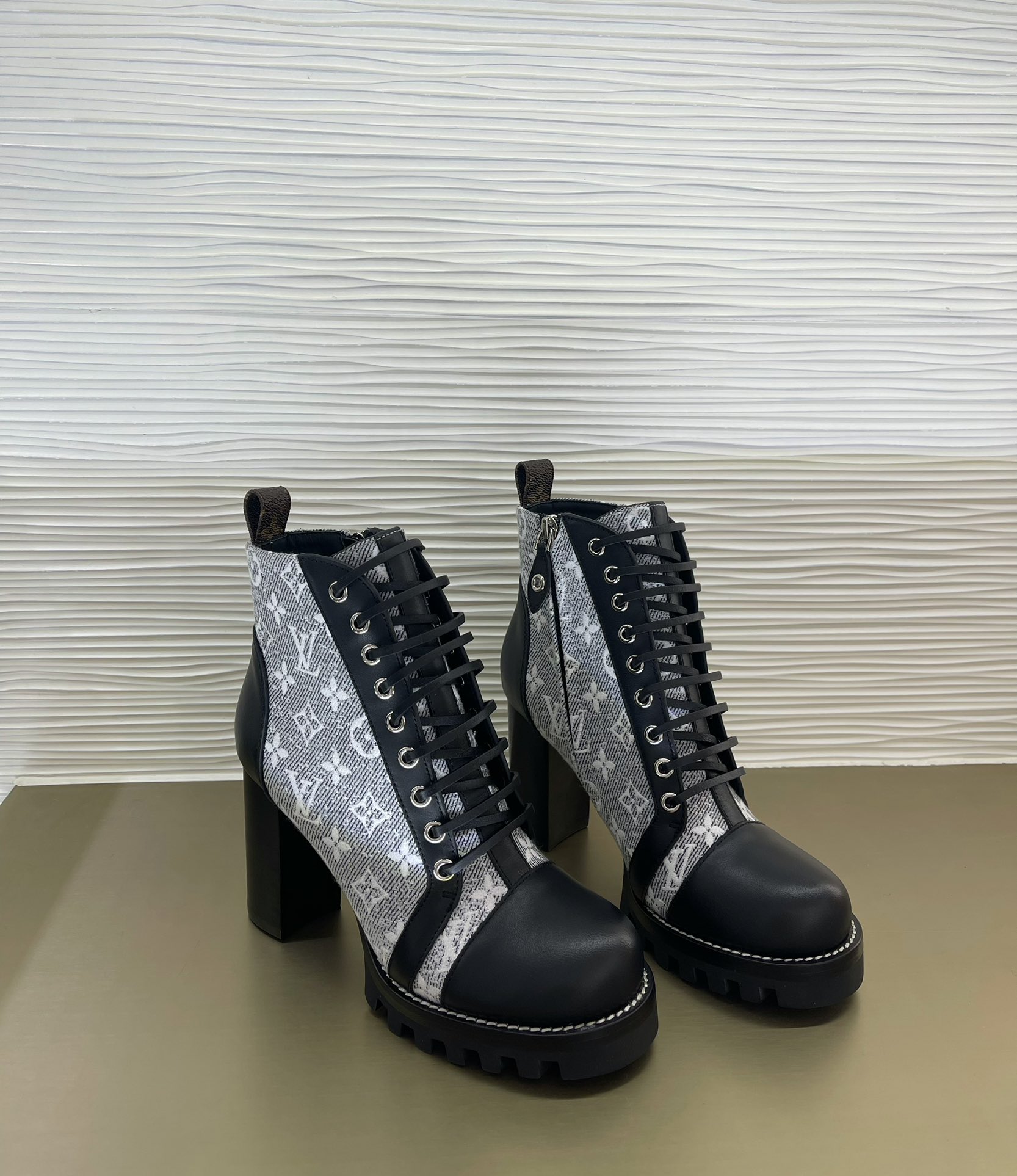 Louis Vuitton Boots-9CM