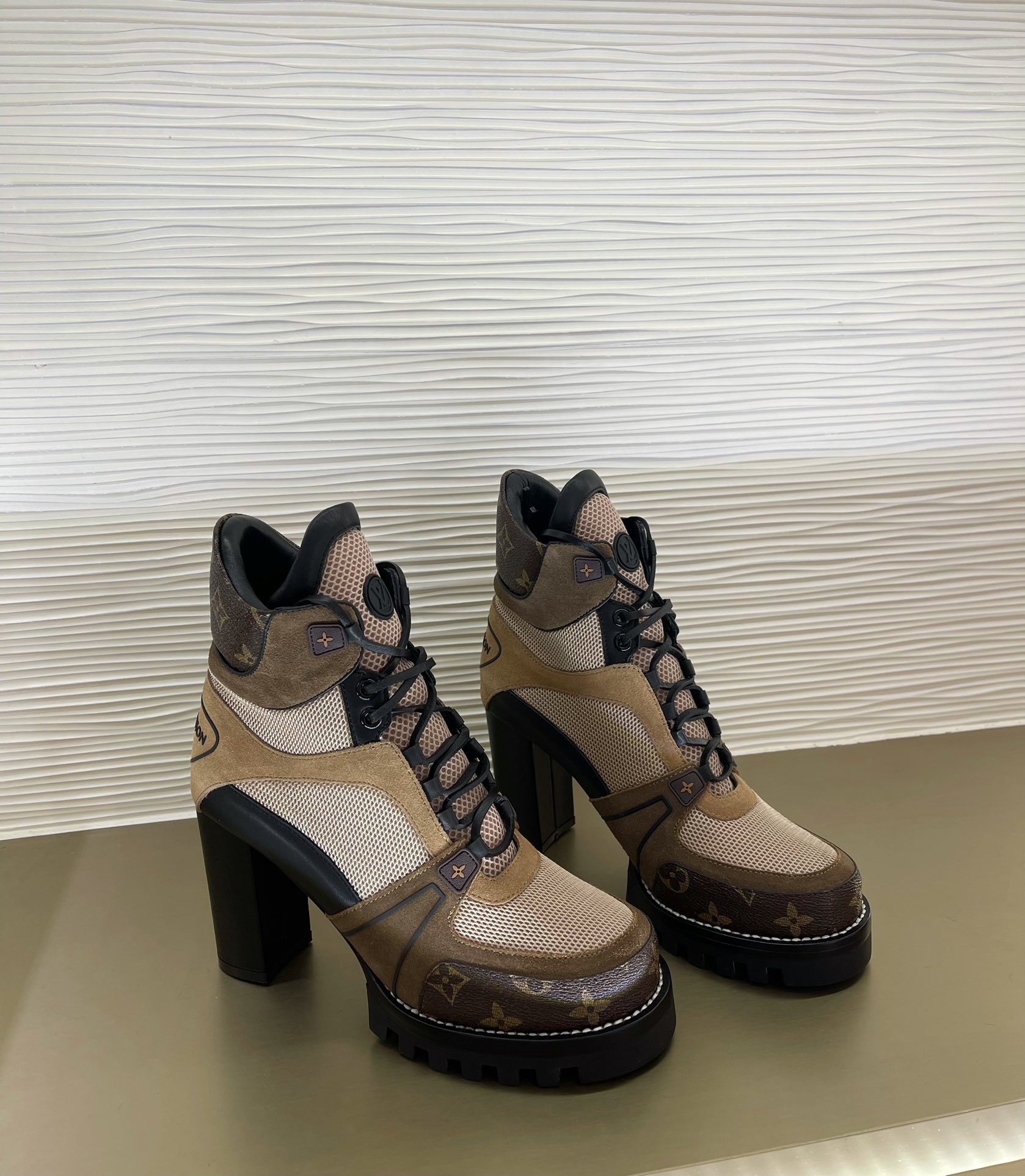 Louis Vuitton Boots-9CM